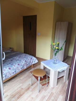 Проживание в семье U Kasprów Закопане Двухместный номер с 1 кроватью располагает ванной комнатой и балконом.-4